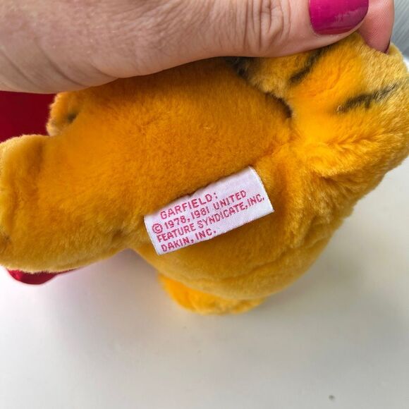Vintage 1981 Dakin Garfield Plush “You Animal, You!” Korea Tag 9” - Picture 6 of 10